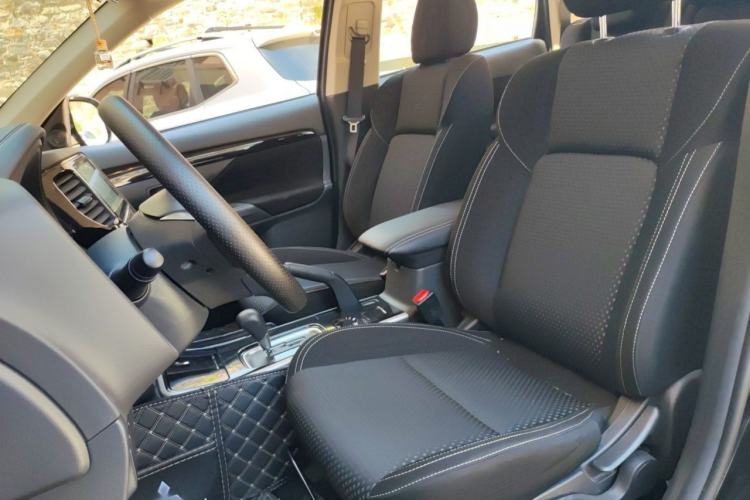 Used Mitsubishi Outlander 2021 Revised Version 2.0L Two-Wheel Drive Comfort Edition 5 Seats Left Front Seat