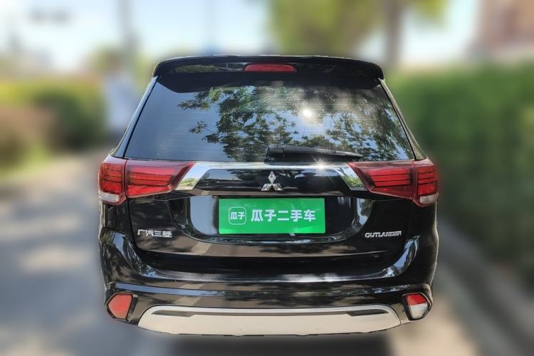 Used Mitsubishi Outlander 2021 2.0L Two-Wheel Drive Comfort Edition 7 Seats Rear