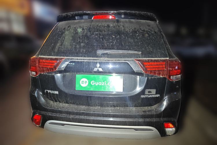 Used Mitsubishi Outlander 2021 2.0L Two-Wheel Drive Comfort Edition 5 Seats Rear