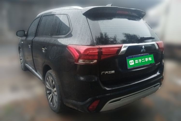 Used Mitsubishi Outlander 2021 2.0L Two-Wheel Drive Comfort Edition 5 Seats Rear Left 45 Deg