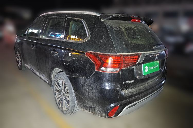 Used Mitsubishi Outlander 2021 2.0L Two-Wheel Drive Comfort Edition 5 Seats Rear Left 45 Deg