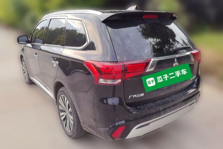 Used Mitsubishi Outlander 2021 2.4L 4x4 Zhi Xiang Edition 7 Seats Rear Left 45 Deg