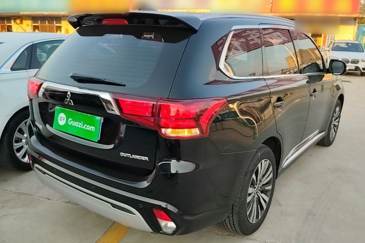 Used Mitsubishi Outlander 2021 2.0L Two-Wheel Drive Comfort Edition 5 Seats Rear Right 45 Deg
