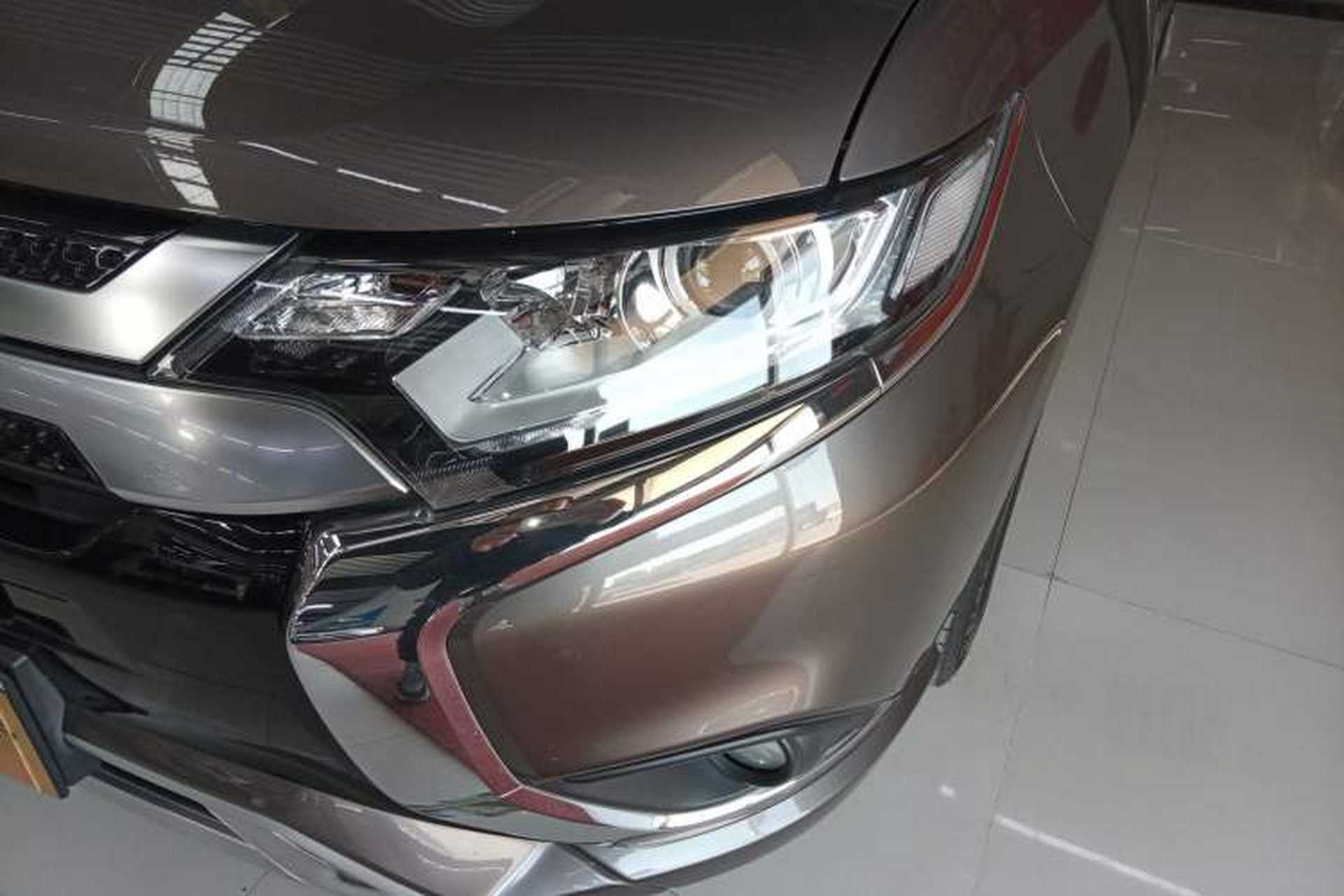 Used Mitsubishi Outlander 2021 Revised Version 2.0L Two-Wheel Drive Enjoyment Edition 5 Seats Left Front Headlight