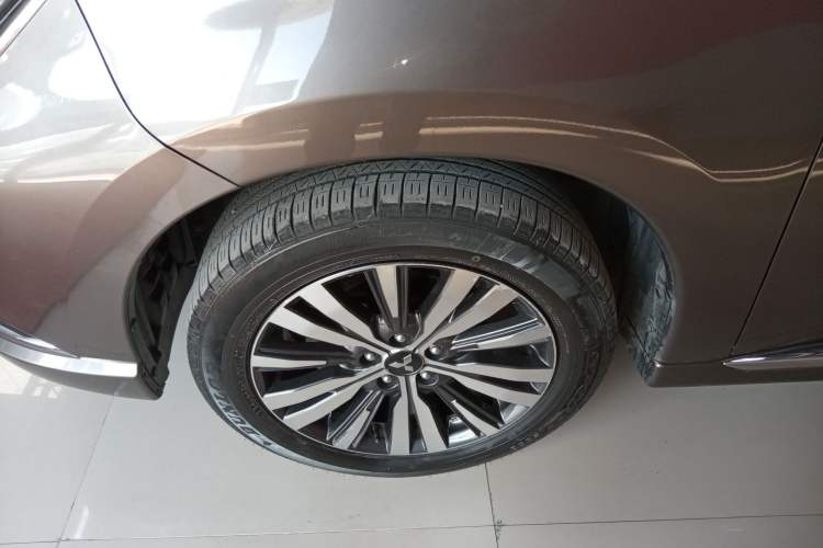Used Mitsubishi Outlander 2021 Revised Version 2.0L Two-Wheel Drive Enjoyment Edition 5 Seats Left Front Wheel Hub