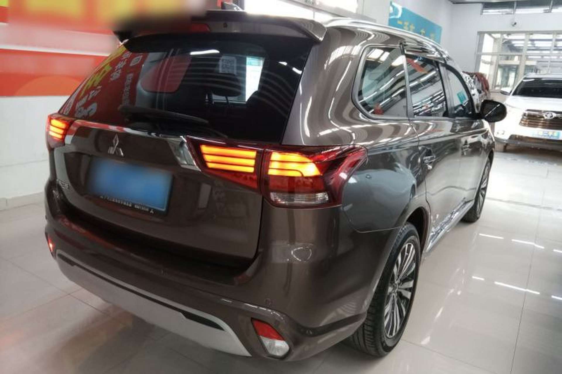 Used Mitsubishi Outlander 2021 Revised Version 2.0L Two-Wheel Drive Enjoyment Edition 5 Seats Rear Right 45 Deg