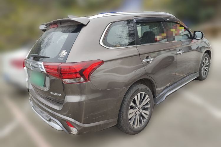 Used Mitsubishi Outlander 2021 2.4L 4x4 Zhi Xiang Edition 7 Seats Rear Right 45 Deg