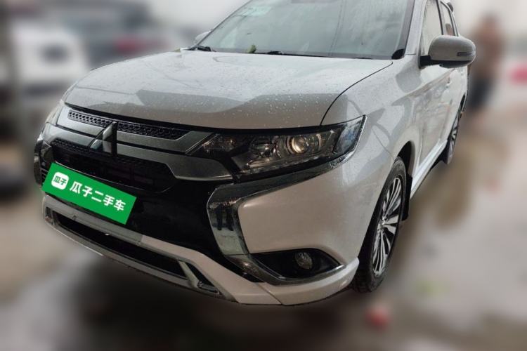 Used Mitsubishi Outlander 2021 2.0L Two-Wheel Drive Comfort Edition 5 Seats Guazi used car, China used car export, Used car for sale, Used  cars, Cheapest cars for sale