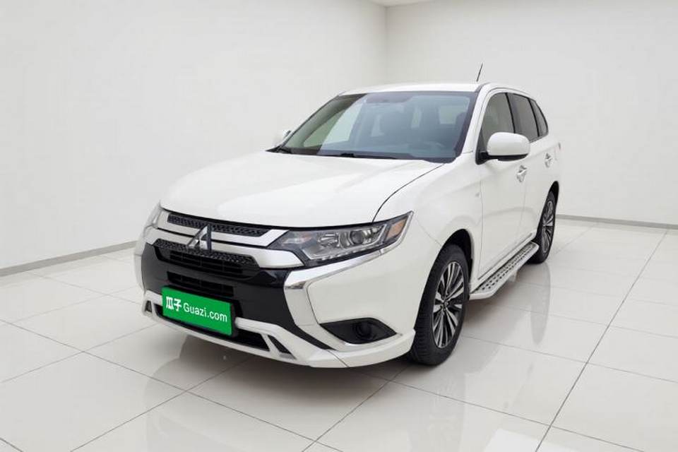 Mitsubishi Outlander 2021