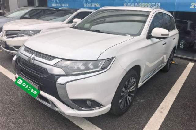 Used Mitsubishi Outlander 2021 2.4L 4x4 Zhi Xiang Edition 7 Seats