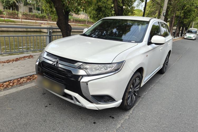 Used Mitsubishi Outlander 2021 2.0L Two-Wheel Drive Comfort Edition 5 Seats