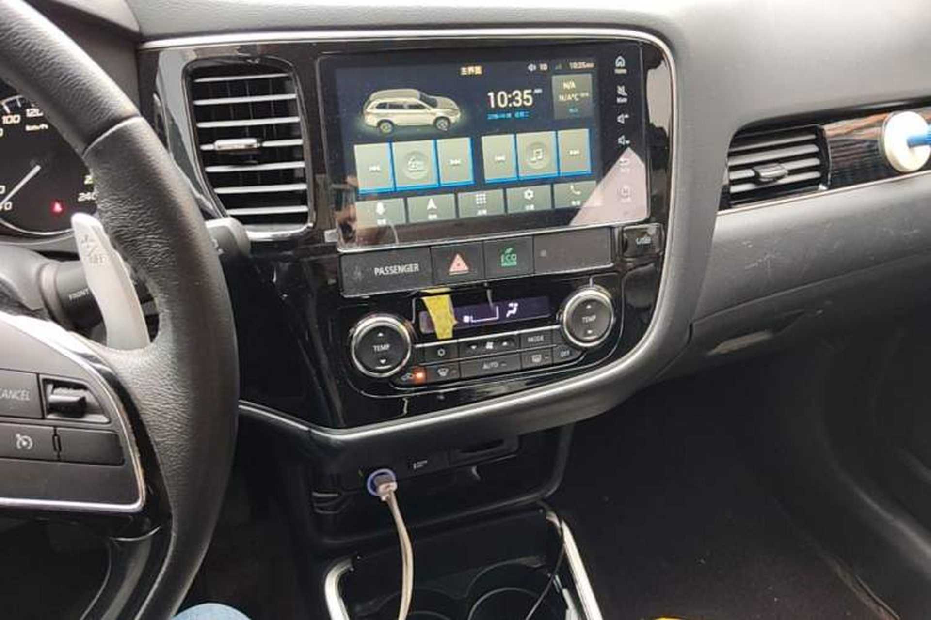 Used Mitsubishi Outlander 2021 2.4L 4x4 Zhi Xiang Edition 7 Seats Audio And AC Panel