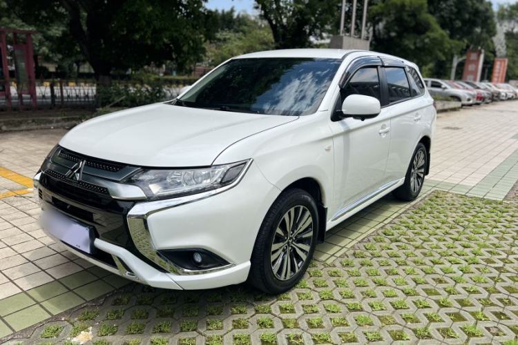 Ojetý Mitsubishi Outlander 2021 2.0L Two-Wheel Drive Comfort Edition 5 Seats Guazi used car, China used car export, Used car for sale, Used cars, Cheapest cars for sale