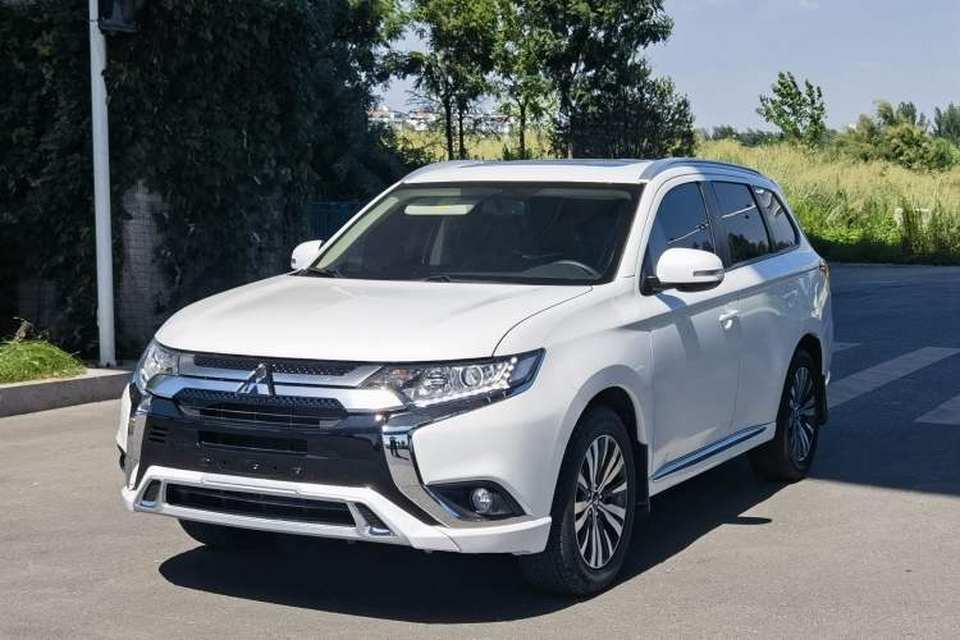 Mitsubishi Outlander 2021