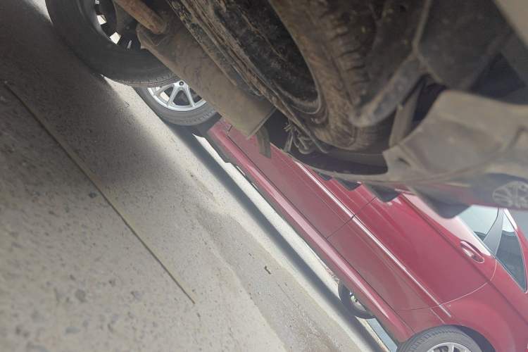 Used Mitsubishi Outlander  Chassis Front Left