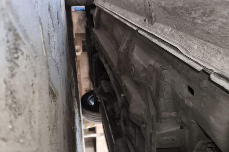 Used Mitsubishi Outlander 2021 Revised Version 2.0L Two-Wheel Drive Comfort Edition 5 Seats Chassis Rear Left