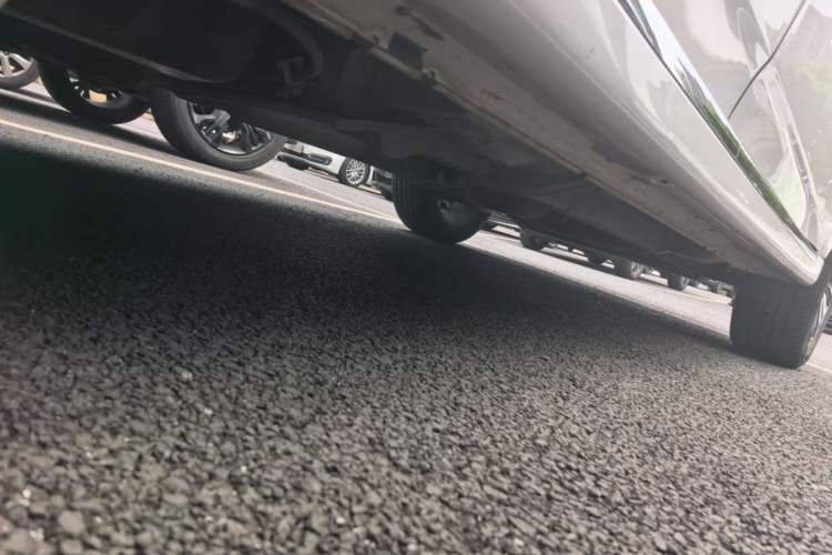 Used Mitsubishi Outlander 2021 2.4L 4x4 Zhi Xiang Edition 7 Seats Chassis Rear Right