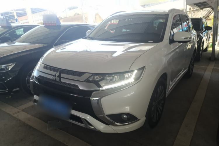Used Mitsubishi Outlander 2021 Revised Version 2.0L Two-Wheel Drive Enjoyment Edition 5 Seats Guazi used car, China used car export, Used car for sale, Used cars, Cheapest cars for sale