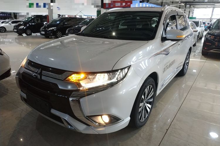 Ojetý Mitsubishi Outlander 2021 Revised Version 2.0L Two-Wheel Drive Enjoyment Edition 5 Seats Guazi used car, China used car export, Used car for sale, Used  cars, Cheapest cars for sale
