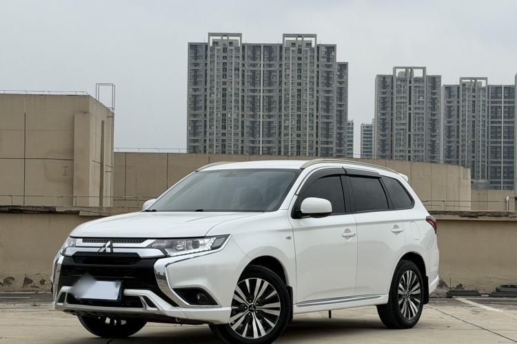 Used Mitsubishi Outlander 2021 Revised Version 2.0L Two-Wheel Drive Comfort Edition 5 Seats Guazi used car, China used car export, Used car for sale, Used  cars, Cheapest cars for sale