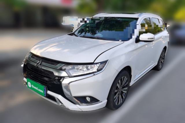 Używany Mitsubishi Outlander 2021 Revised Version 2.0L Two-Wheel Drive Enjoyment Edition 5 Seats