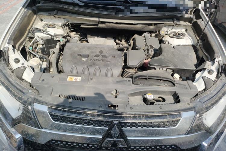 Used Mitsubishi Outlander 2021 2.0L Two-Wheel Drive Comfort Edition 7 Seats Engine Bay