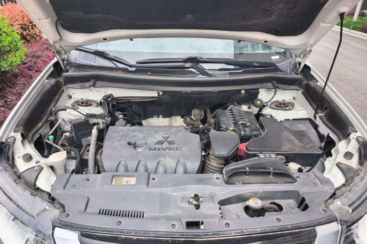 Used Mitsubishi Outlander 2021 2.0L Two-Wheel Drive Comfort Edition 5 Seats Engine Bay