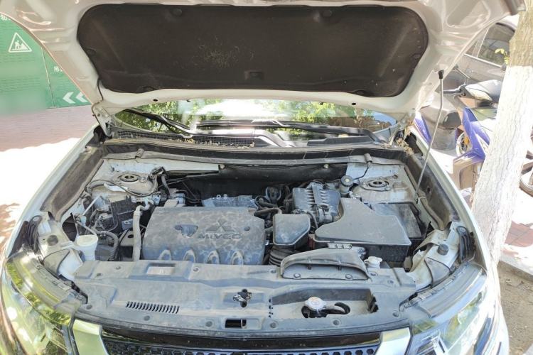 Used Mitsubishi Outlander 2021 2.0L Two-Wheel Drive Comfort Edition 5 Seats Engine Bay