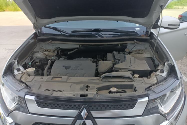 Used Mitsubishi Outlander 2021 2.0L Two-Wheel Drive Comfort Edition 7 Seats Engine Bay