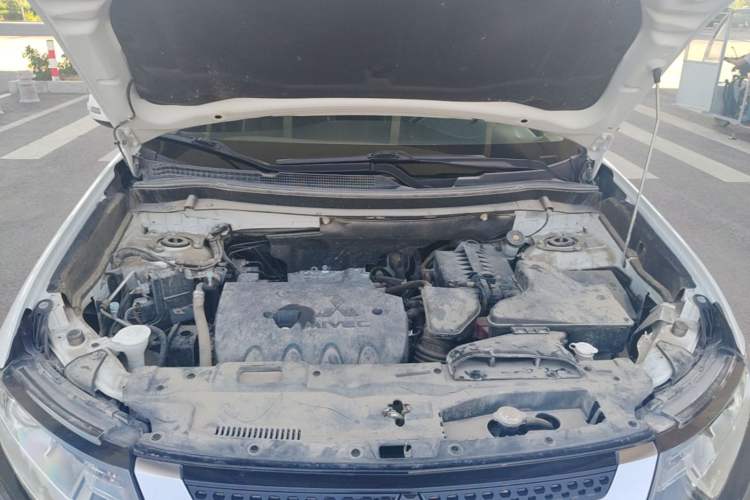 Used Mitsubishi Outlander 2021 2.0L Two-Wheel Drive Comfort Edition 5 Seats Engine Bay