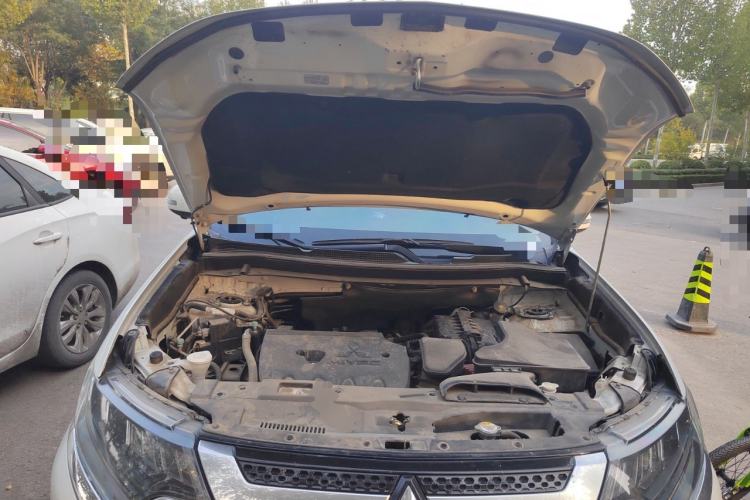 Used Mitsubishi Outlander 2021 2.4L 4x4 Zhi Xiang Edition 7 Seats Engine Bay
