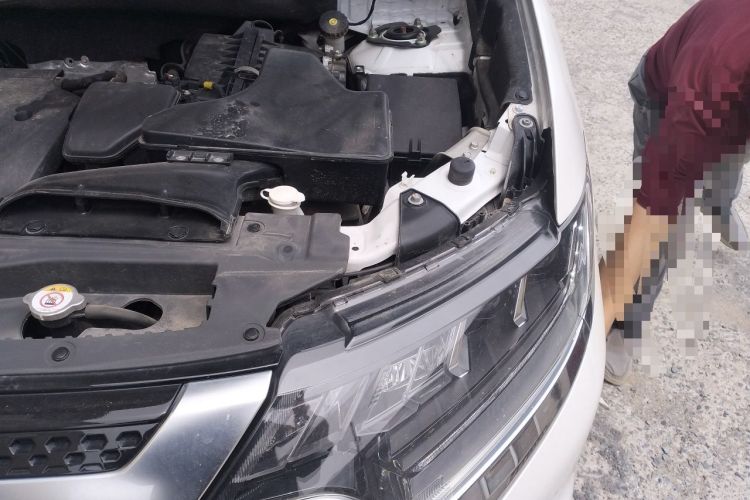 Used Mitsubishi Outlander 2021 2.4L 4x4 Zhi Xiang Edition 7 Seats Engine Bay Left