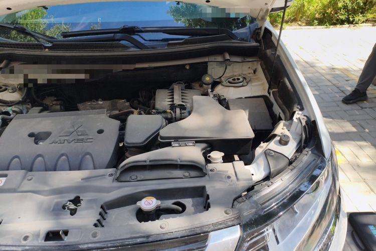 Used Mitsubishi Outlander 2021 Revised Version 2.0L Two-Wheel Drive Enjoyment Edition 5 Seats Engine Bay Left