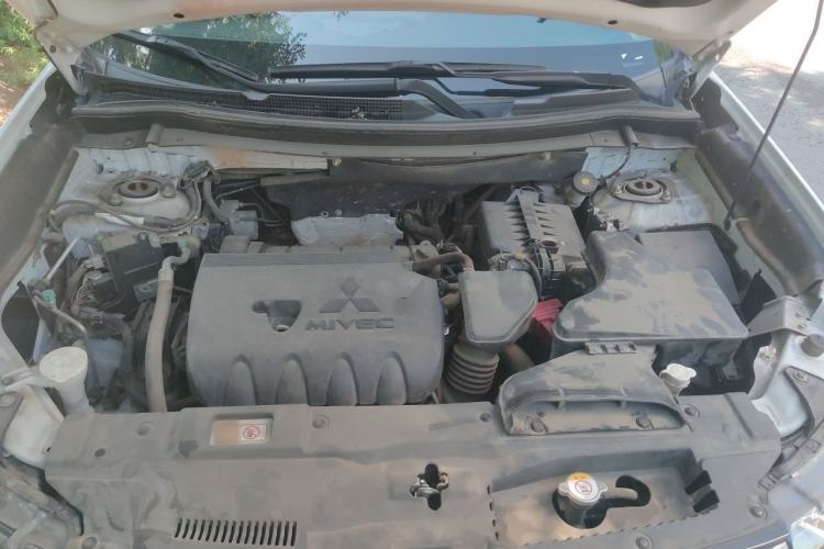 Used Mitsubishi Outlander 2021 2.4L 4x4 DynaDrive Edition 5 Seats Engine Bay