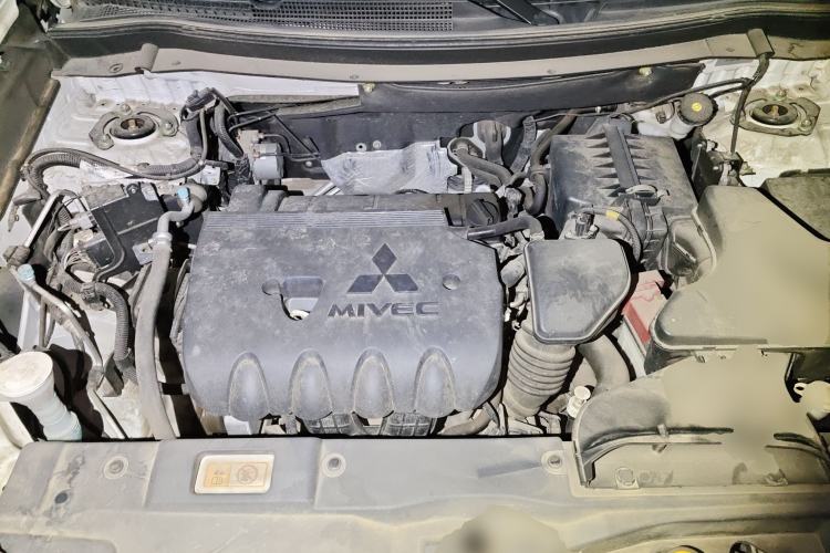Used Mitsubishi Outlander 2021 2.0L Two-Wheel Drive Comfort Edition 5 Seats Engine Bay