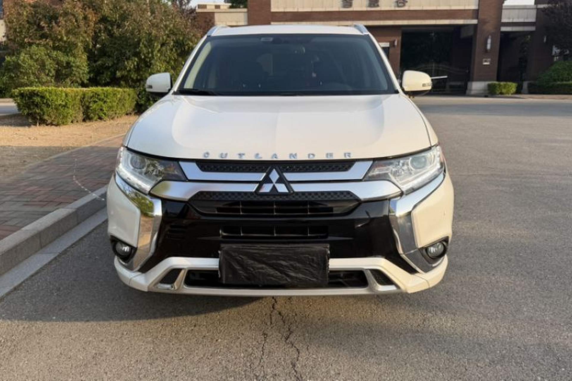 Used Mitsubishi Outlander 2021 Revised Version 2.0L Two-Wheel Drive Enjoyment Edition 5 Seats Exterior 1