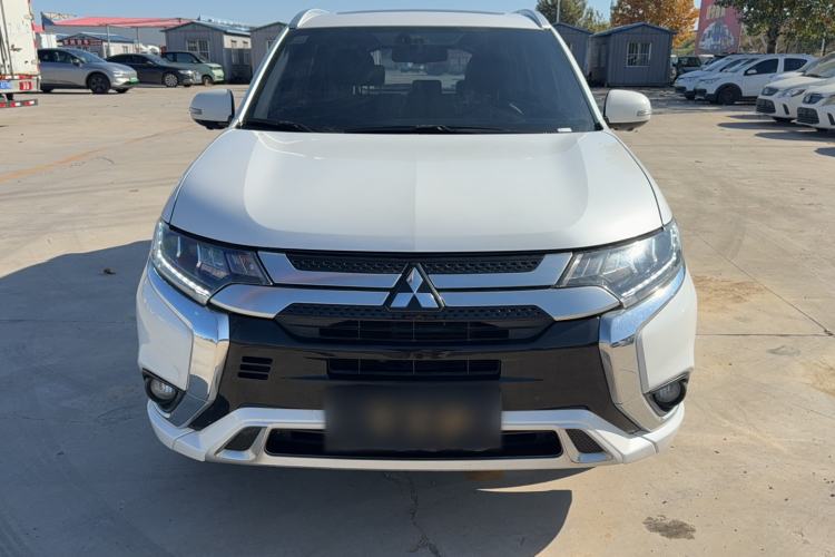 Used Mitsubishi Outlander 2021 2.4L 4x4 Zhi Xiang Edition 7 Seats Exterior 1