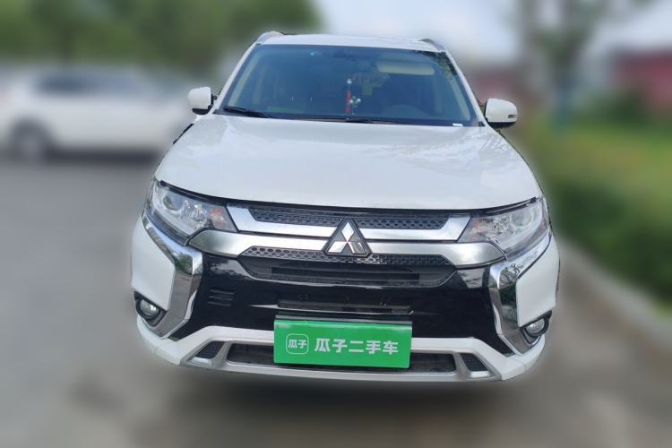 Used Mitsubishi Outlander 2021 Revised Version 2.0L Two-Wheel Drive Enjoyment Edition 5 Seats Exterior 1