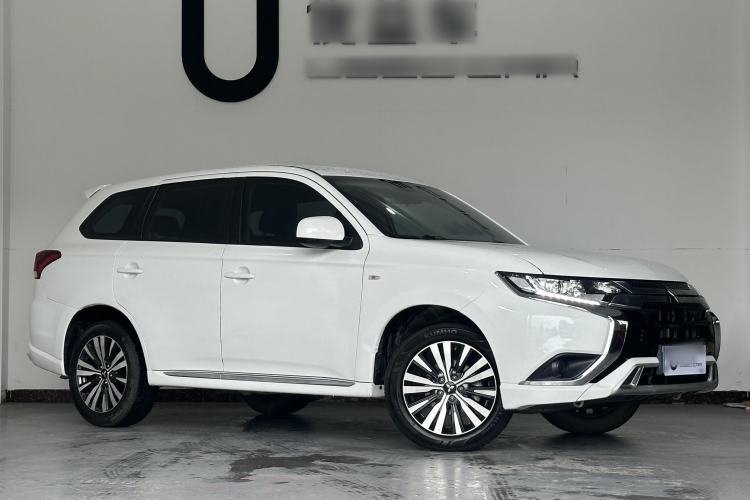 Used Mitsubishi Outlander 2021 Revised Version 2.0L Two-Wheel Drive Comfort Edition 5 Seats Exterior 2