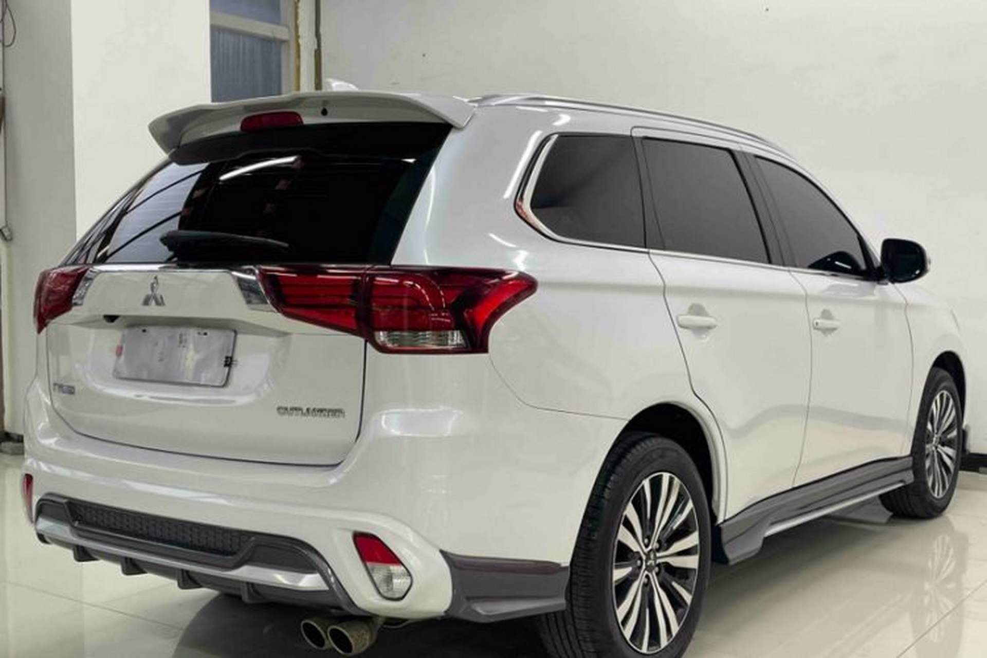 Used Mitsubishi Outlander 2021 2.0L Two-Wheel Drive Comfort Edition 5 Seats Exterior 2