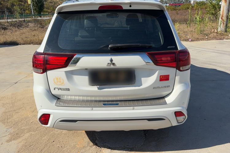 Used Mitsubishi Outlander 2021 2.4L 4x4 Zhi Xiang Edition 7 Seats Exterior 4