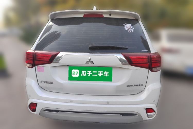 Used Mitsubishi Outlander 2021 2.4L 4x4 Zhi Xiang Edition 7 Seats Exterior 4