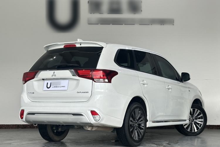 Used Mitsubishi Outlander 2021 Revised Version 2.0L Two-Wheel Drive Comfort Edition 5 Seats Exterior 4