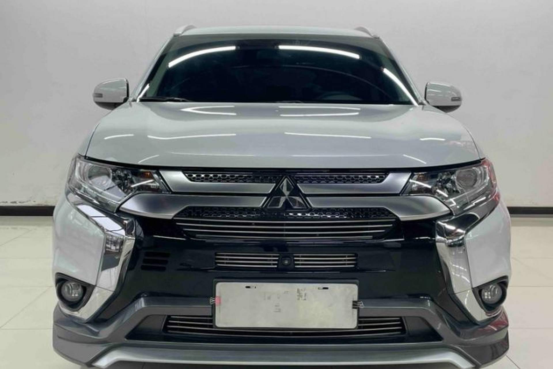 Used Mitsubishi Outlander 2021 2.0L Two-Wheel Drive Comfort Edition 5 Seats Exterior 4