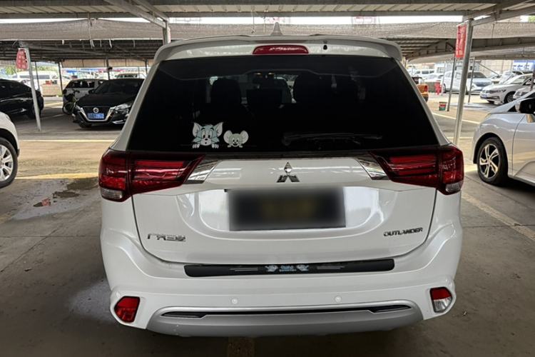 Used Mitsubishi Outlander 2021 Revised Version 2.0L Two-Wheel Drive Comfort Edition 5 Seats Exterior 4