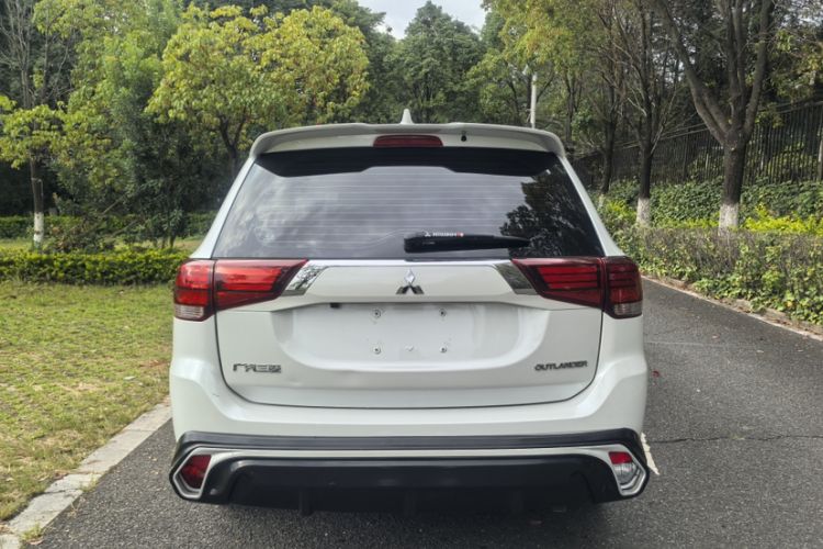 Used Mitsubishi Outlander 2021 Revised Version 2.0L Two-Wheel Drive Comfort Edition 5 Seats Exterior 5