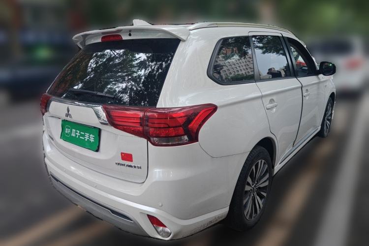 Used Mitsubishi Outlander 2021 Revised Version 2.0L Two-Wheel Drive Comfort Edition 5 Seats Exterior 5