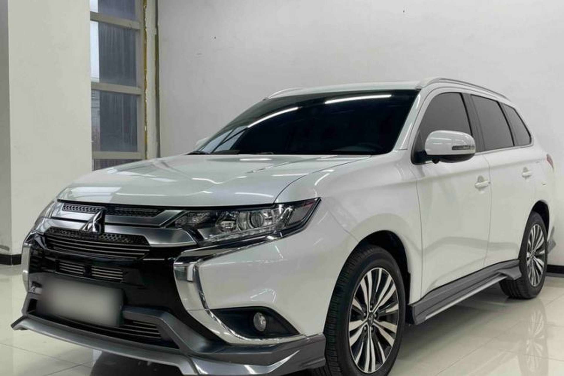 Used Mitsubishi Outlander 2021 2.0L Two-Wheel Drive Comfort Edition 5 Seats Exterior 5
