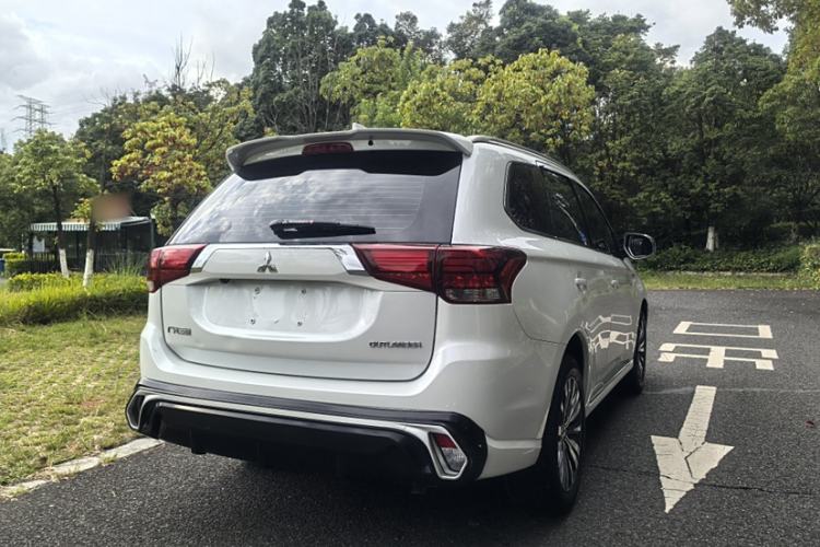 Used Mitsubishi Outlander 2021 Revised Version 2.0L Two-Wheel Drive Comfort Edition 5 Seats Exterior 6