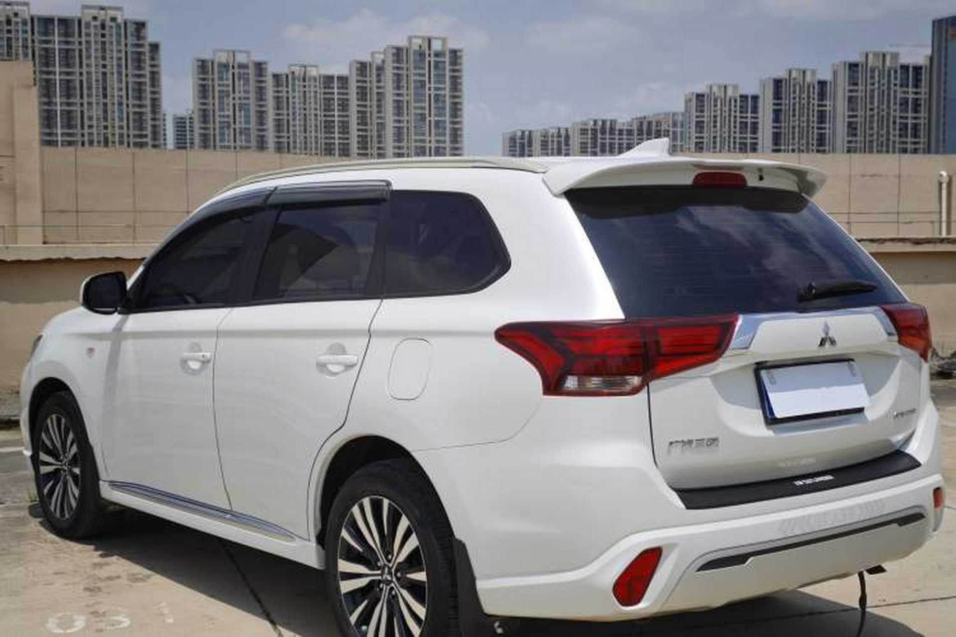 Used Mitsubishi Outlander 2021 Revised Version 2.0L Two-Wheel Drive Comfort Edition 5 Seats Exterior 8